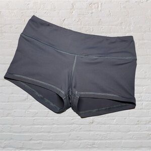FLEO Slate Gray Athletic Hot Pants in Women’s Size Small